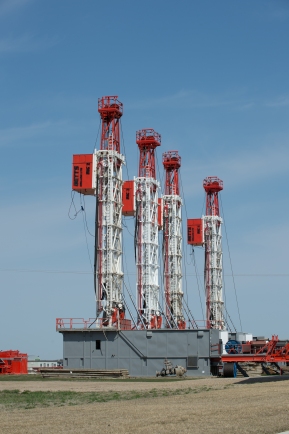 Betts 4 rigs lined up-0080